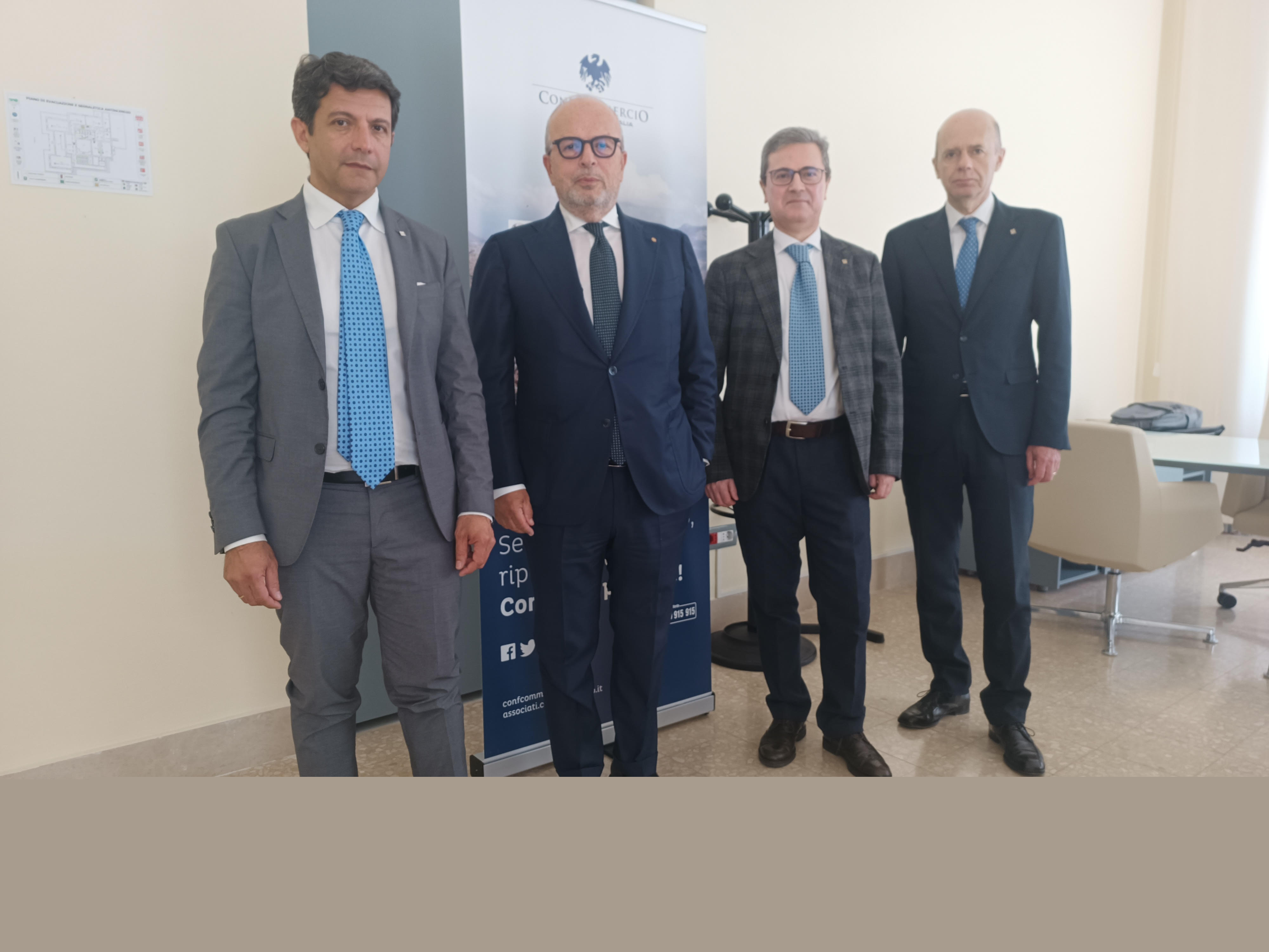 Da sx Tarantino Sindaco Giovine e Russo