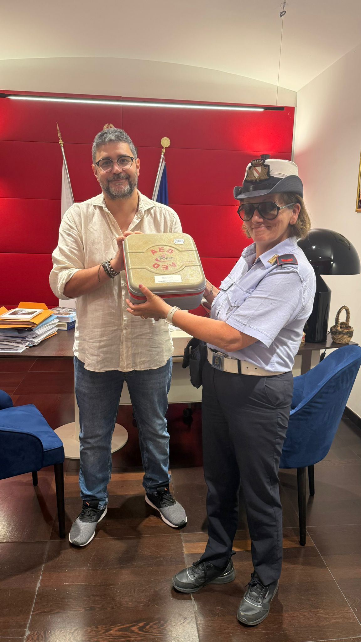 Maiori consegna defibrillatori estate 2025 2