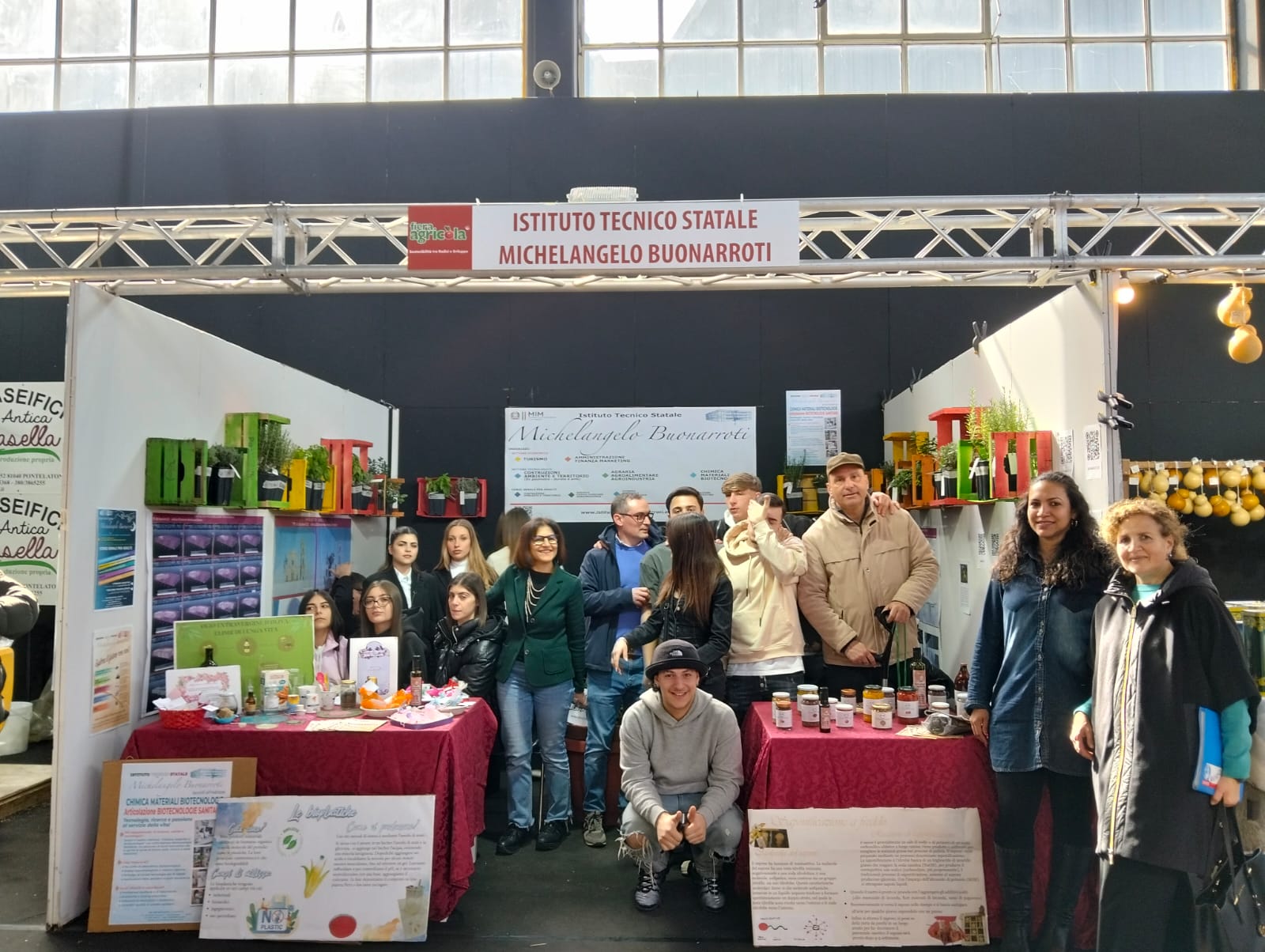 stand buonarroti